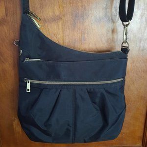 Travelon crossbody bag